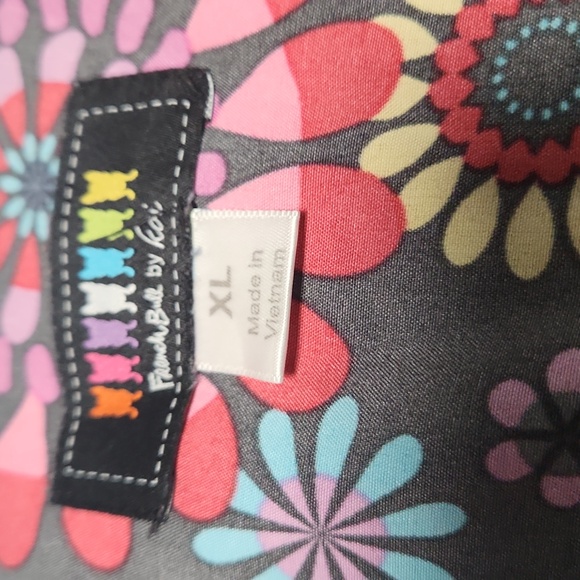 Uniform - Picture 2 of 2